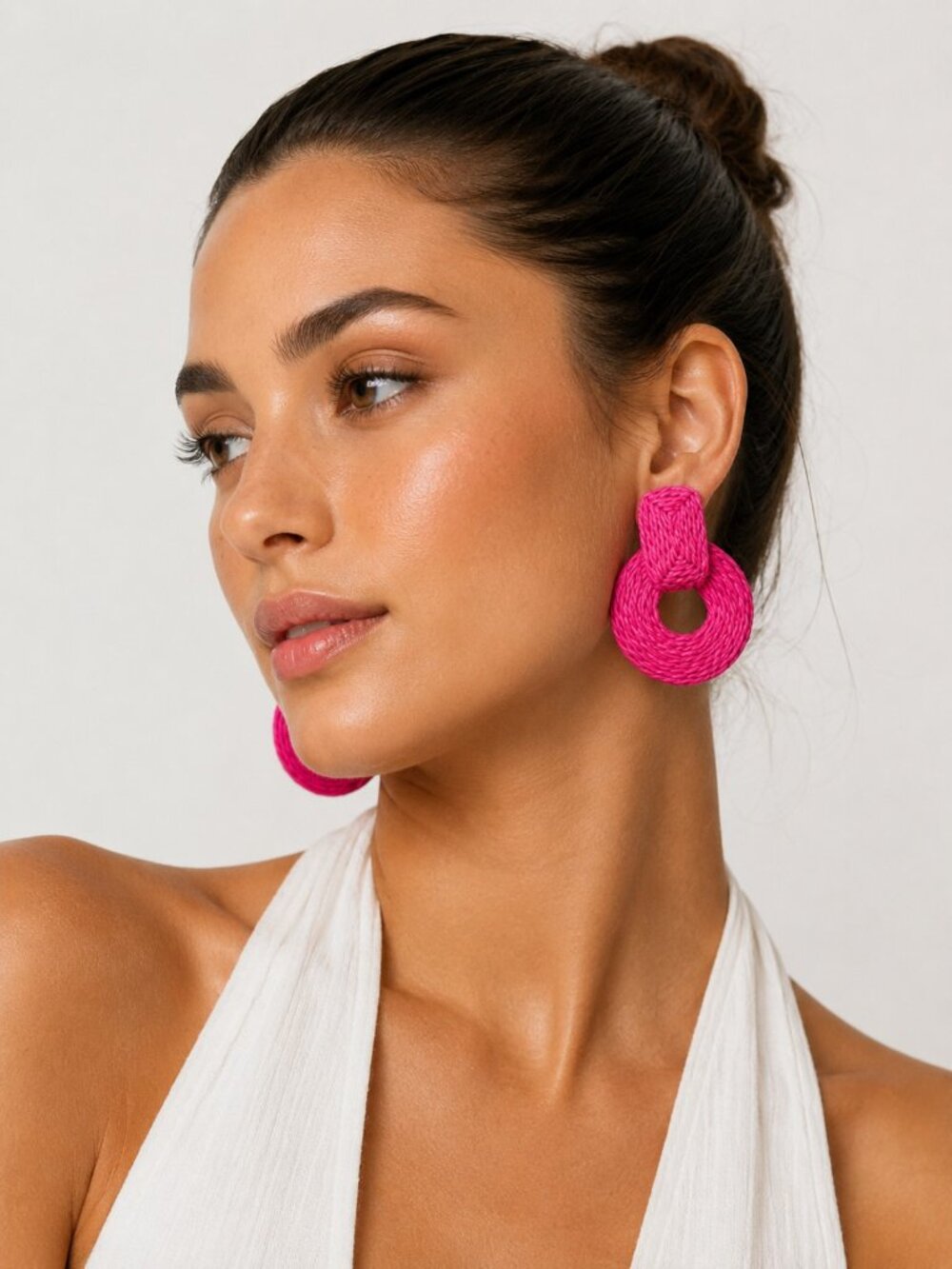 A247-E โข Boho Geometric Raffia Rattan Earrings